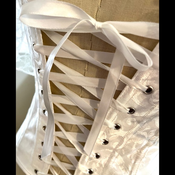 NEW !!!! M L White Lace Sleeve Corset - Picture 5 of 6